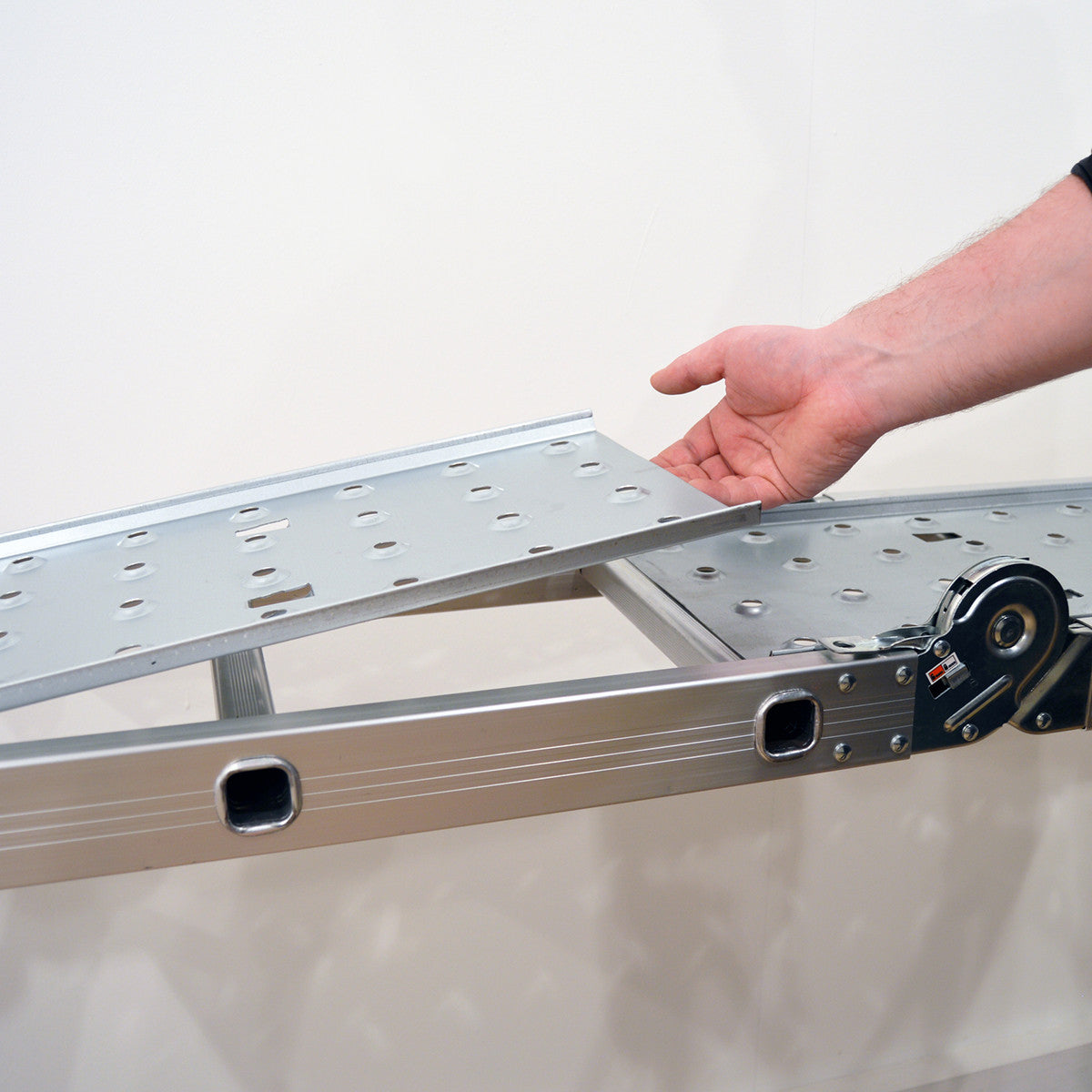 Wolf 11-in-1 Aluminium Folding Combination Ladder