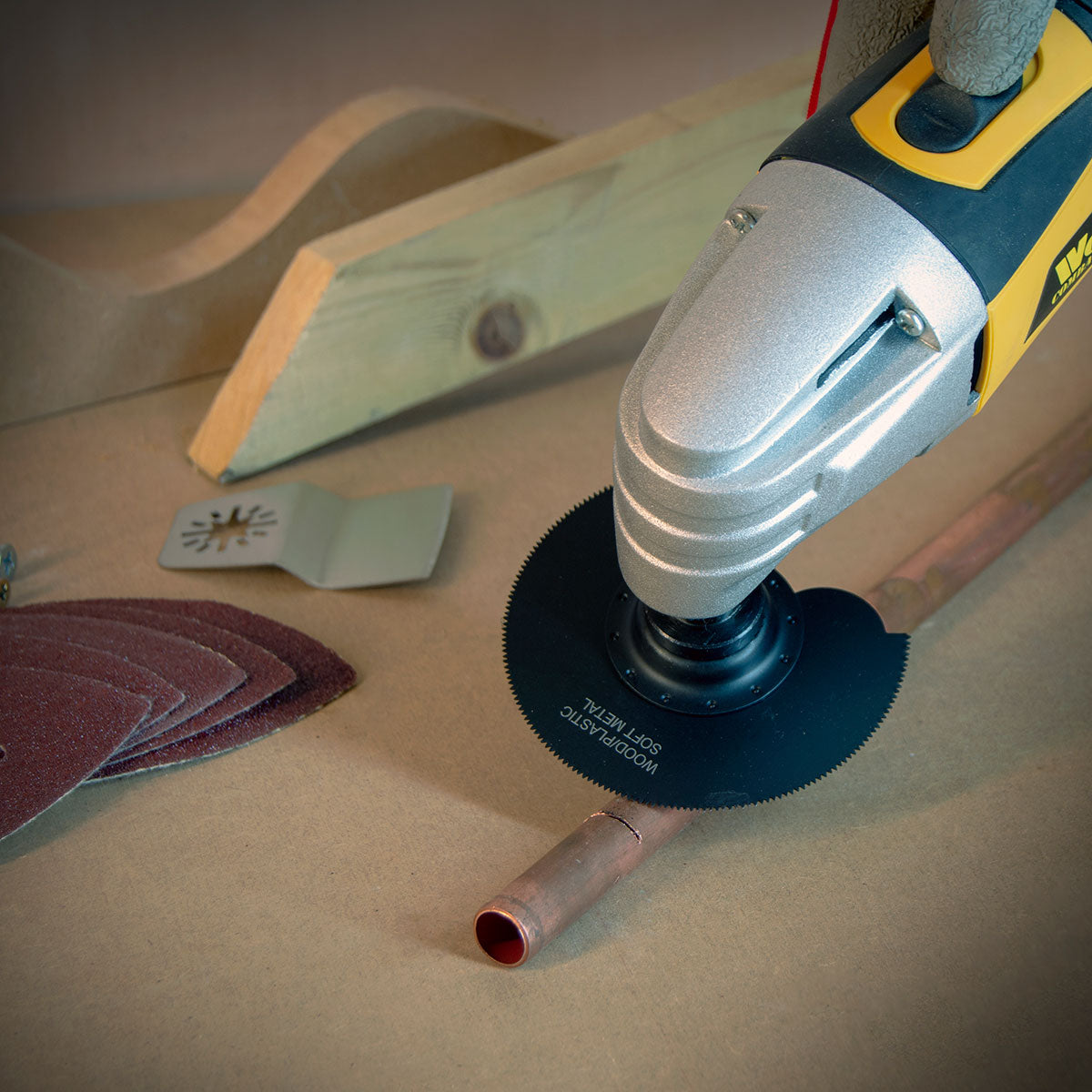 Wolf 260w Oscillating Multi-Tool Combat Tool