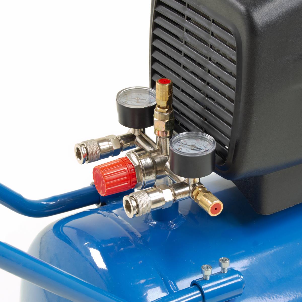 Wolf Tomahawk 100L Air Compressor 19.2 CFM 2 x 2.5HP - Image 4