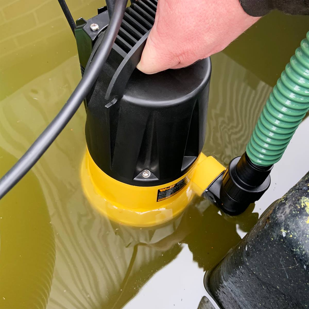 Wolf 400w Submersible Puddle Pump - Image 4