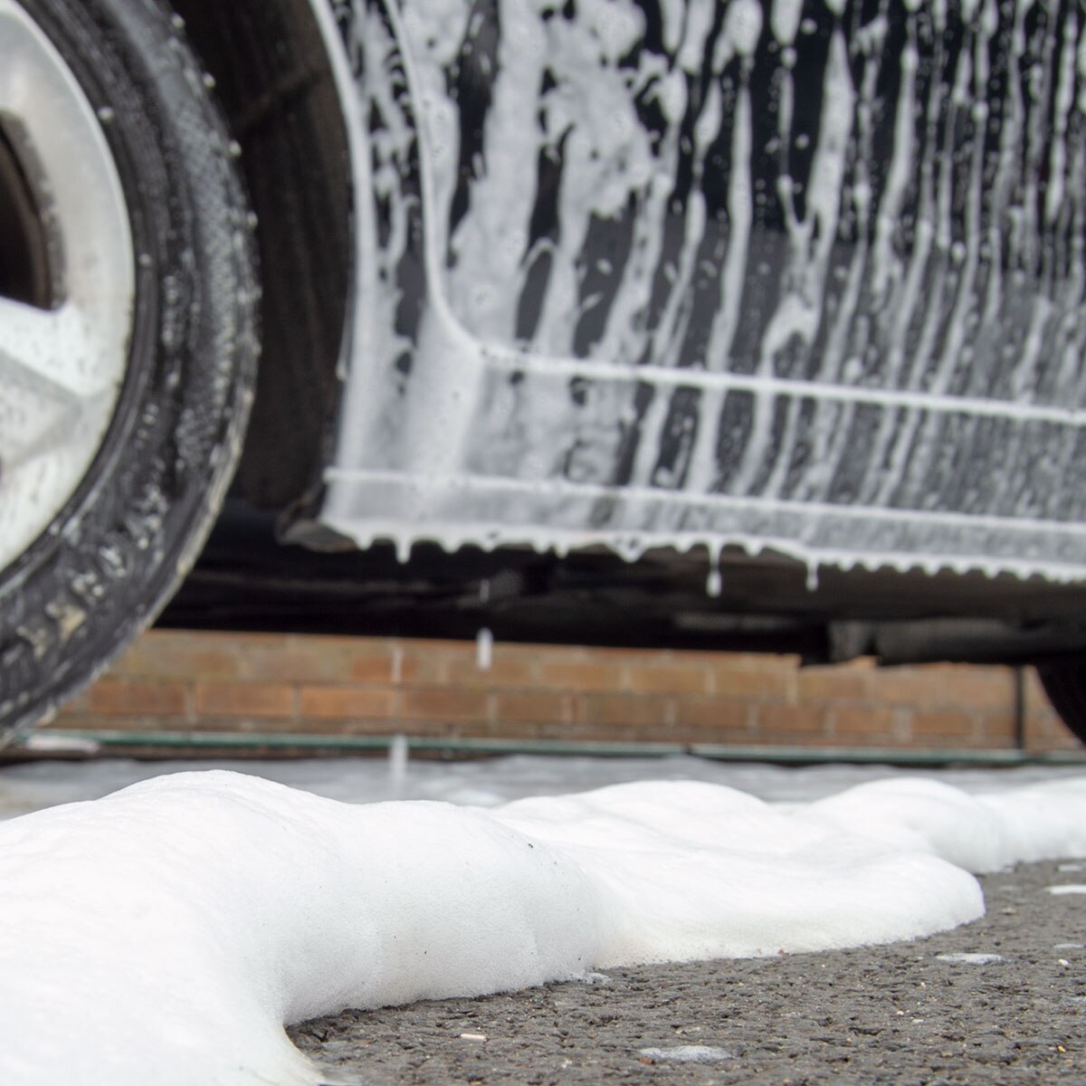 Wolf Chem 5L Snow Foam Wax & Shampoo with Cherry Fragrance Car Valet - Image 7