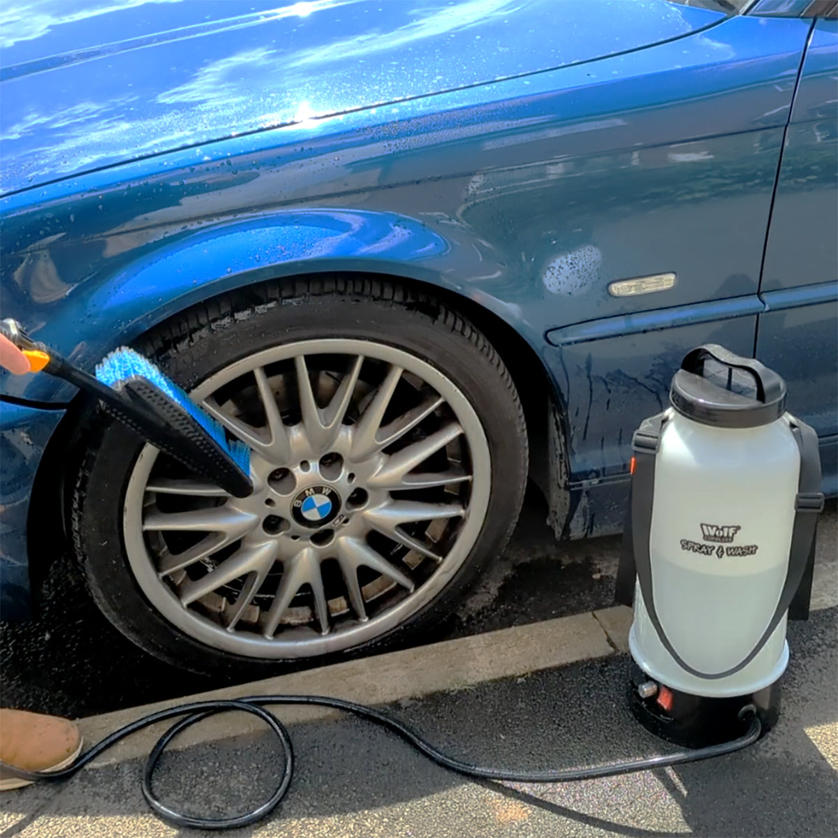 Wolf Rechargeable Cordless Pressure Sprayer 8L