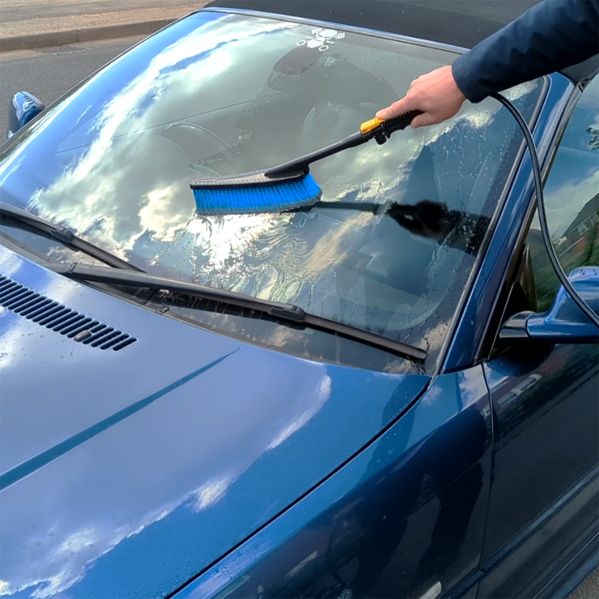 Wolf Rechargeable Cordless Pressure Sprayer 8L