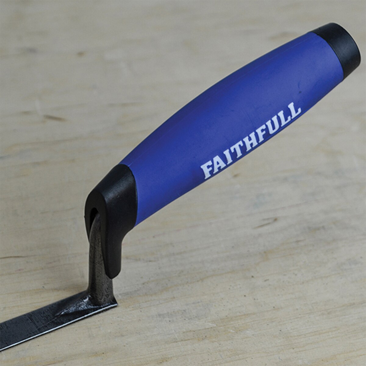 Faithfull Prestige Tuck Pointer 175 x 13mm (7 x 1/2in) - FAIPTFTP712 - Image 3