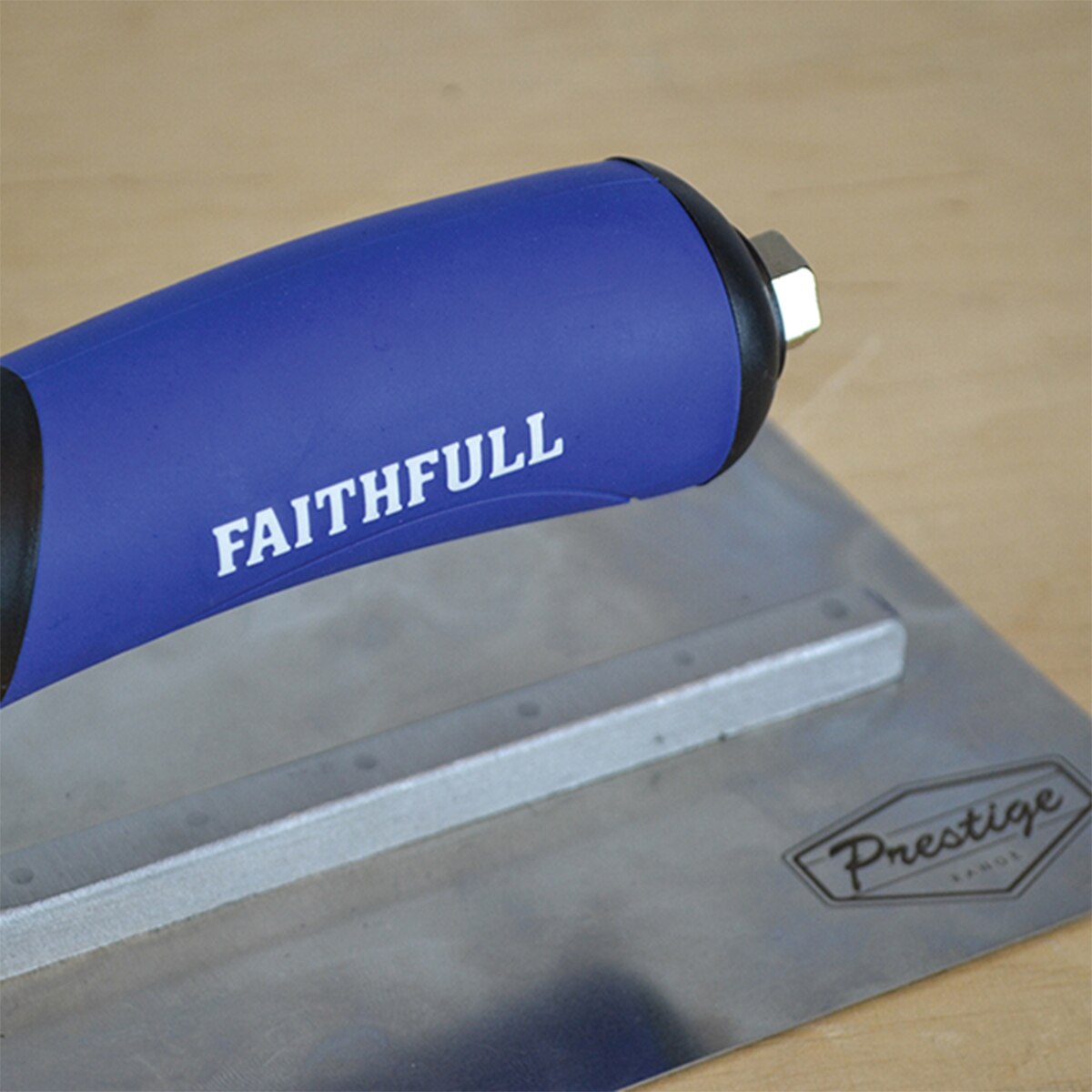 Faithfull Prestige Plastering Trowel 275 x 115mm (11 x 4.1/2in) - FAIPTPT11SS - Image 3