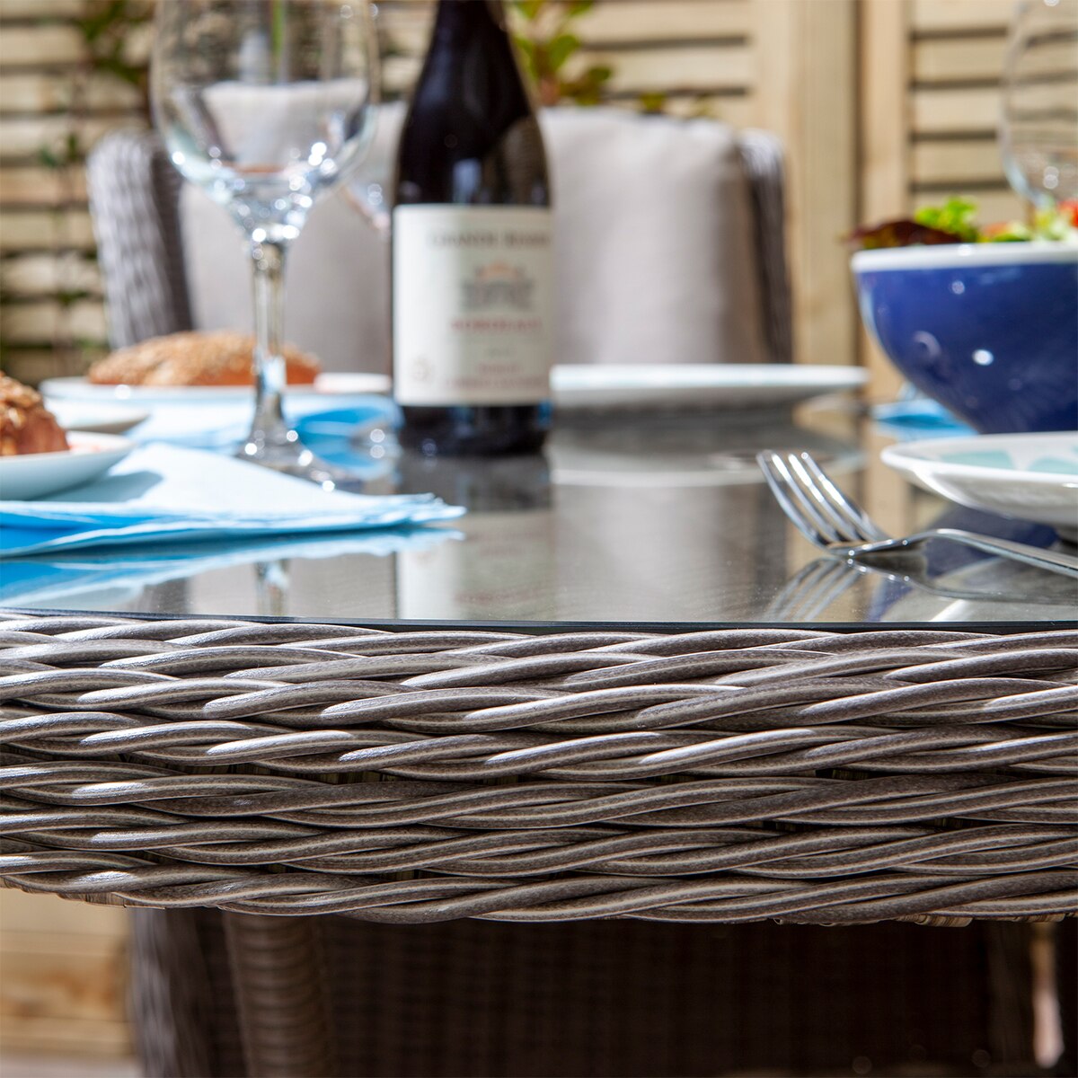 Prestbury 5pc Rattan Garden Furniture Set - Image 6