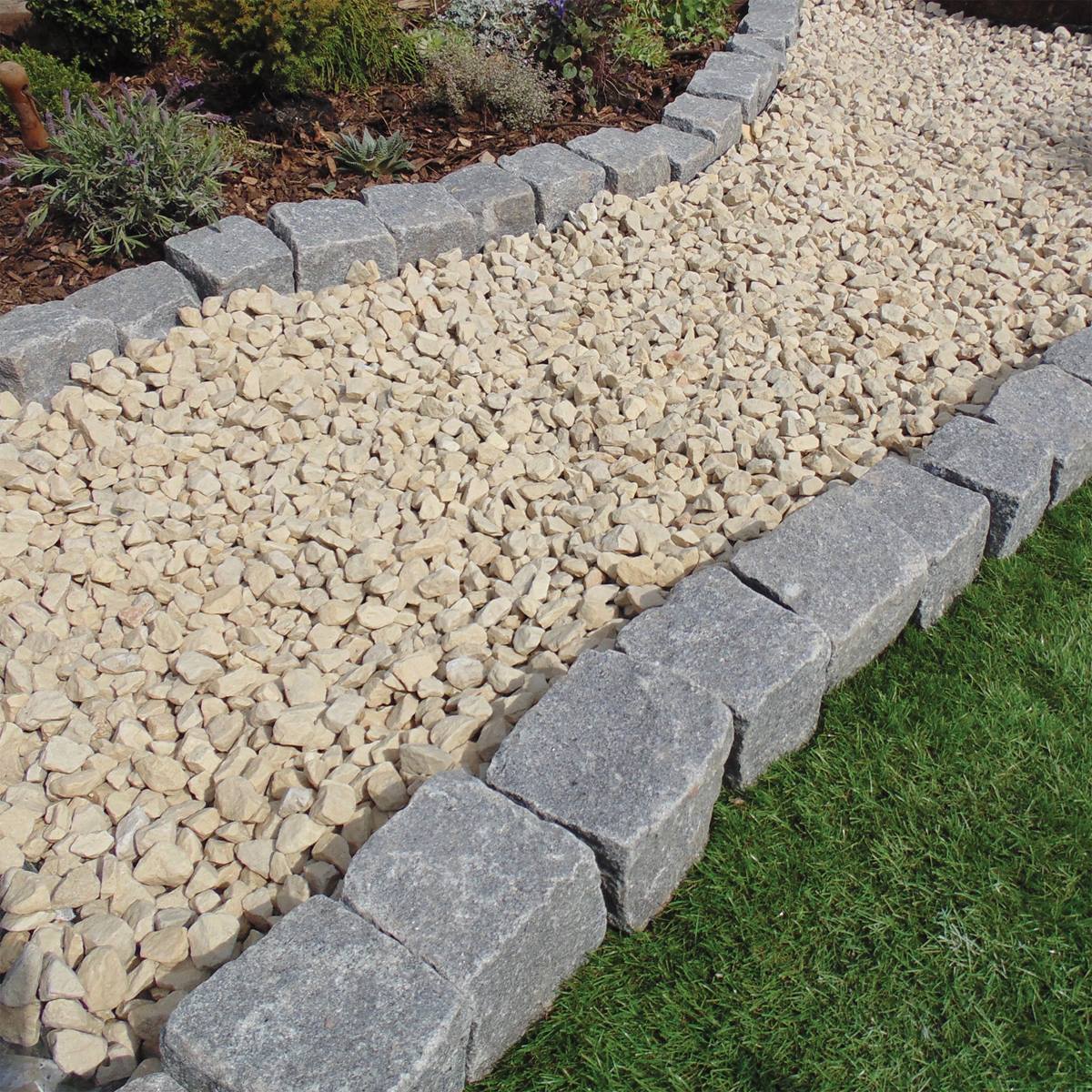 Deco-Pak Cotswold Chippings 20mm Decorative Aggregate - Image 5