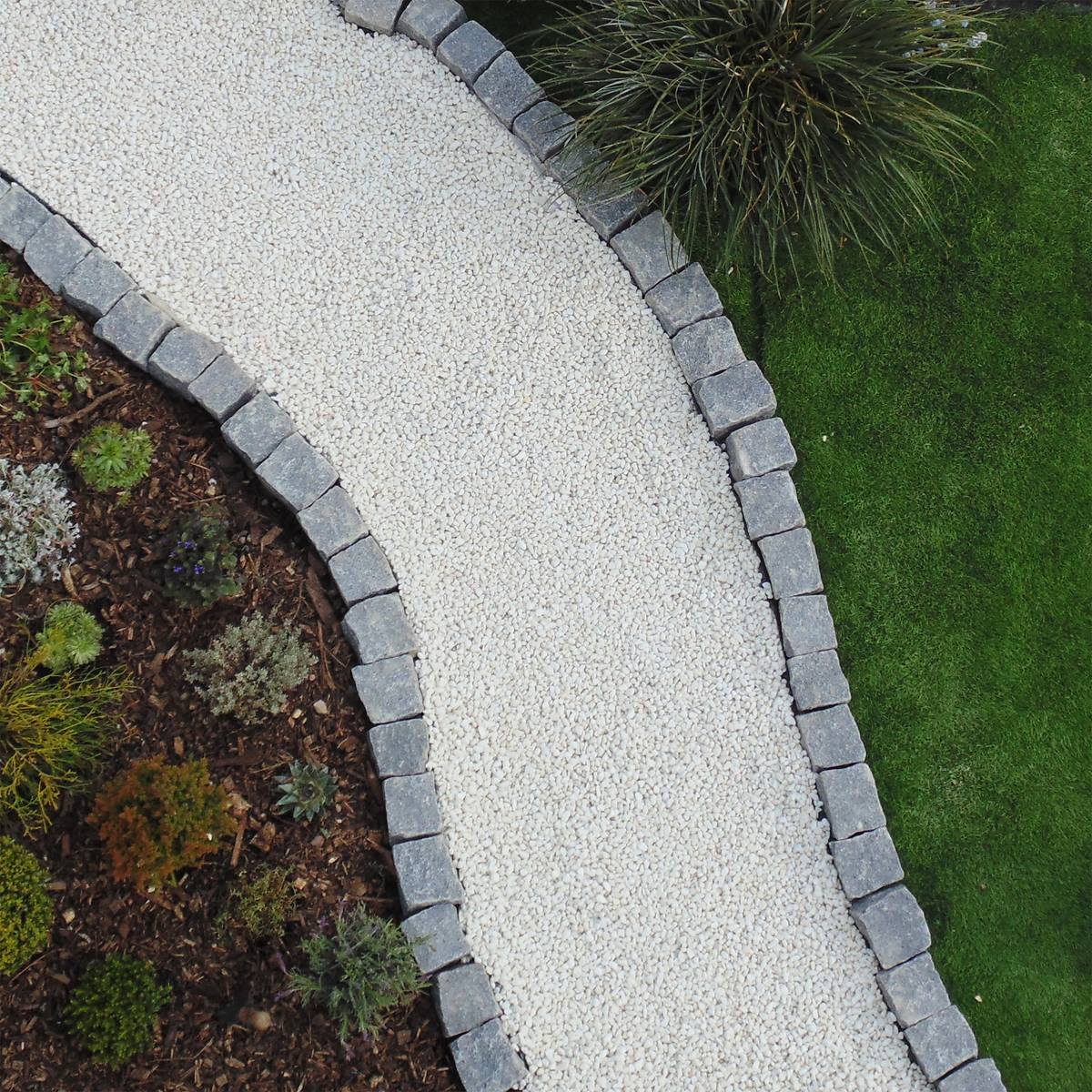 Deco-Pak White Spar 14mm Decorative Aggregate - Image 6