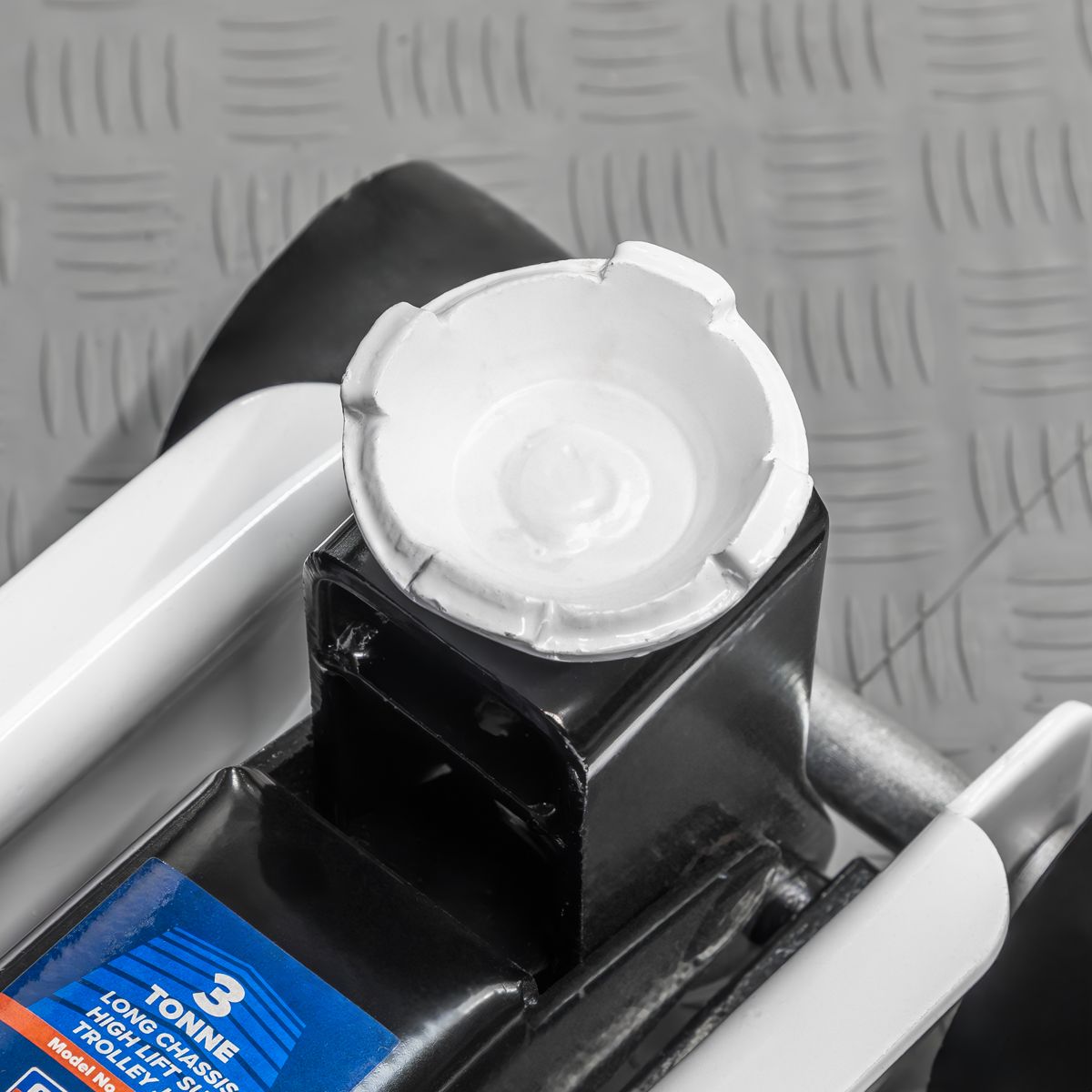 Sealey Long Reach High Lift SUV Trolley Jack 3 Tonne - Image 6