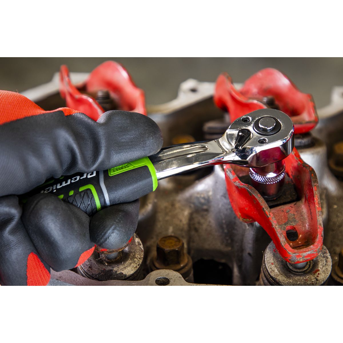 Sealey Mechanic's Tool Kit 144pc Hi-Vis Green - Image 3