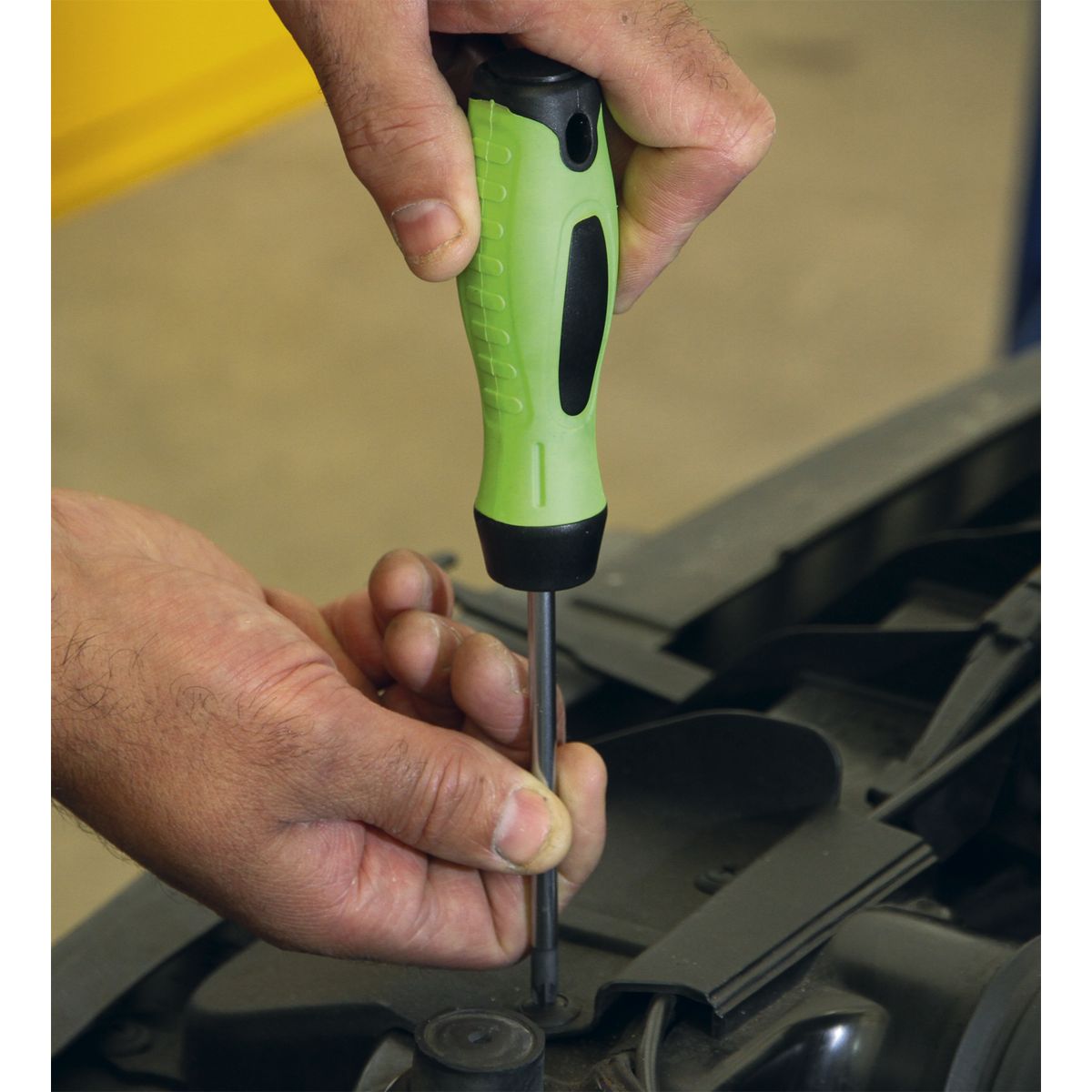 Sealey Screwdriver Set 8pc Hi-Vis Green - Image 4
