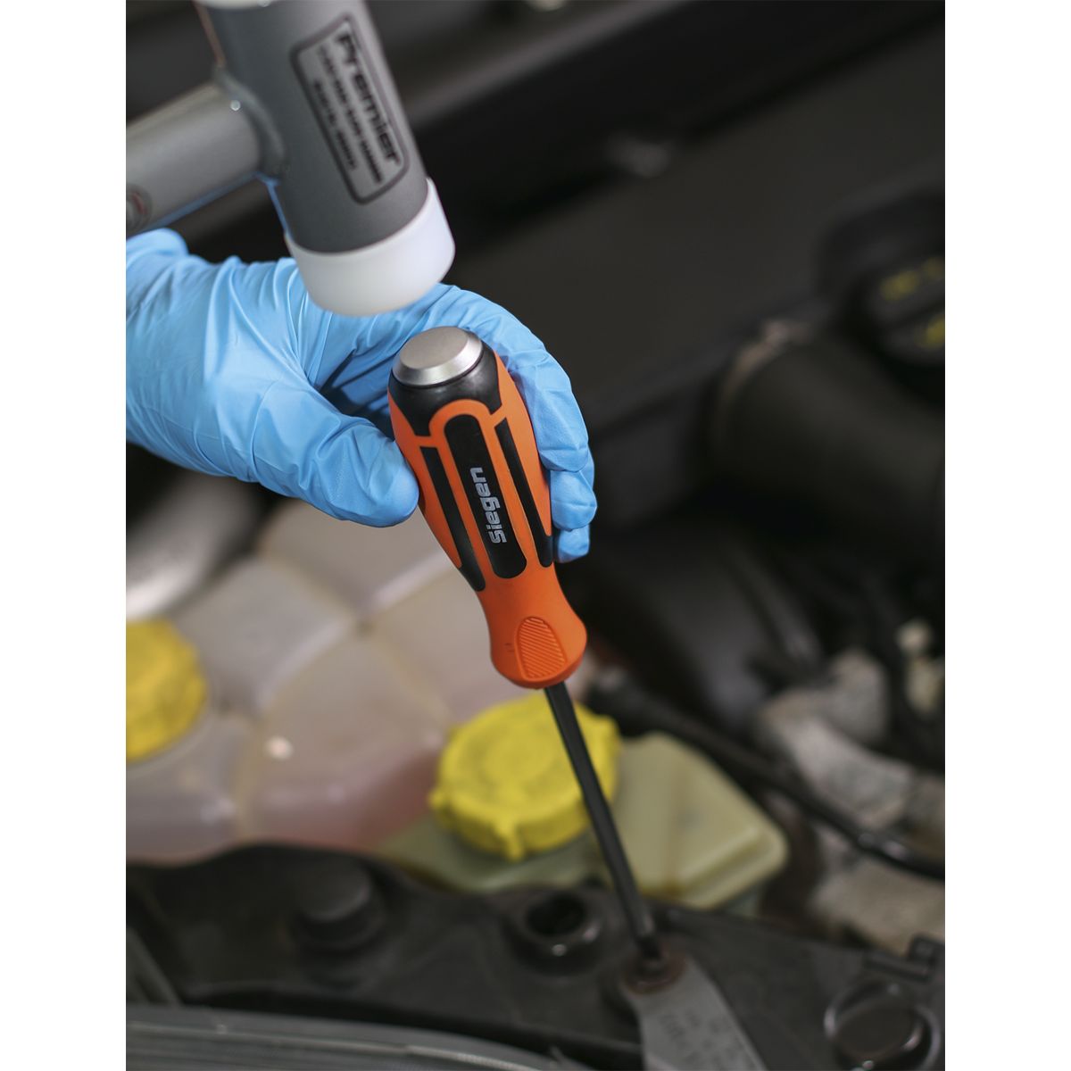 Sealey Hammer-Thru Screwdriver, Hex Key & Bit Set 44pc - Image 5