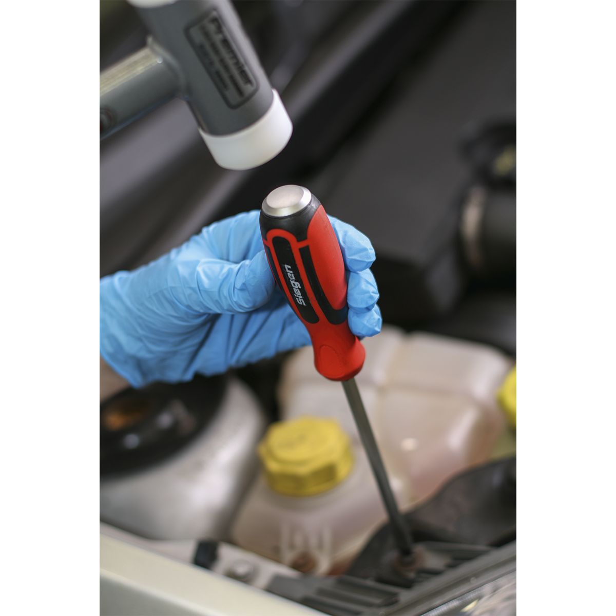 Sealey Hammer-Thru Screwdriver, Hex Key & Bit Set 44pc - Image 6