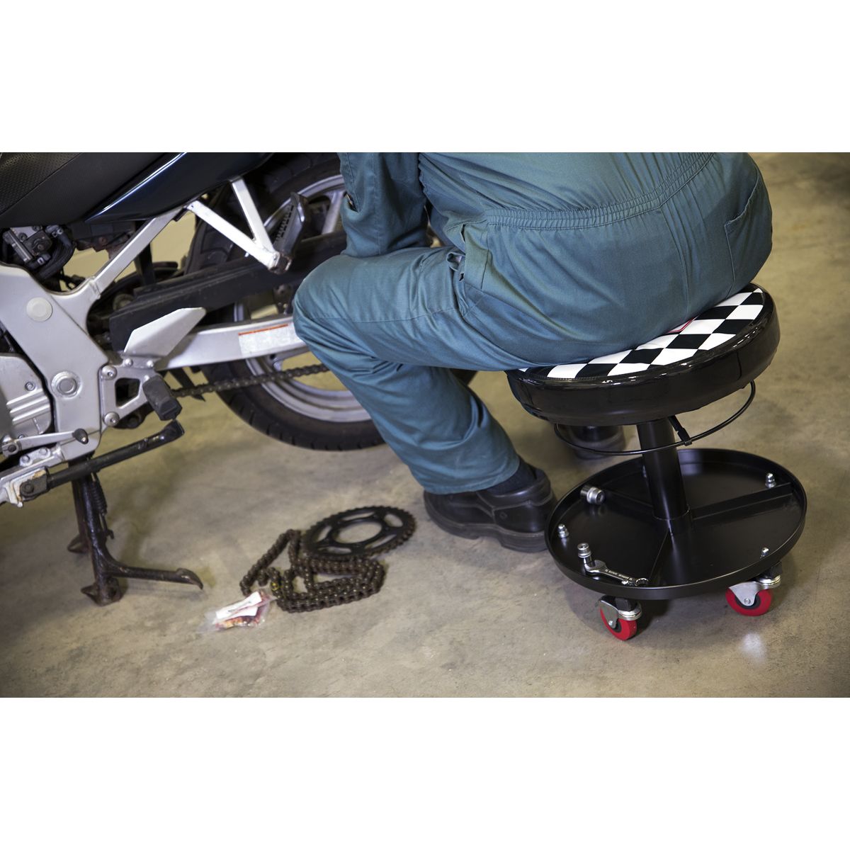 Sealey Pneumatic Mechanic's Seat - Image 6