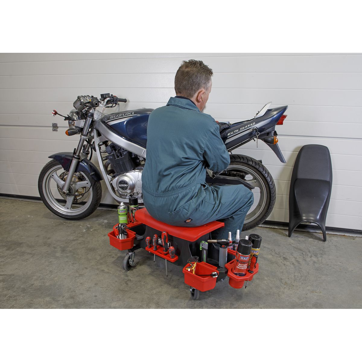 Sealey Mechanic's Detailing Utility Seat - Image 6