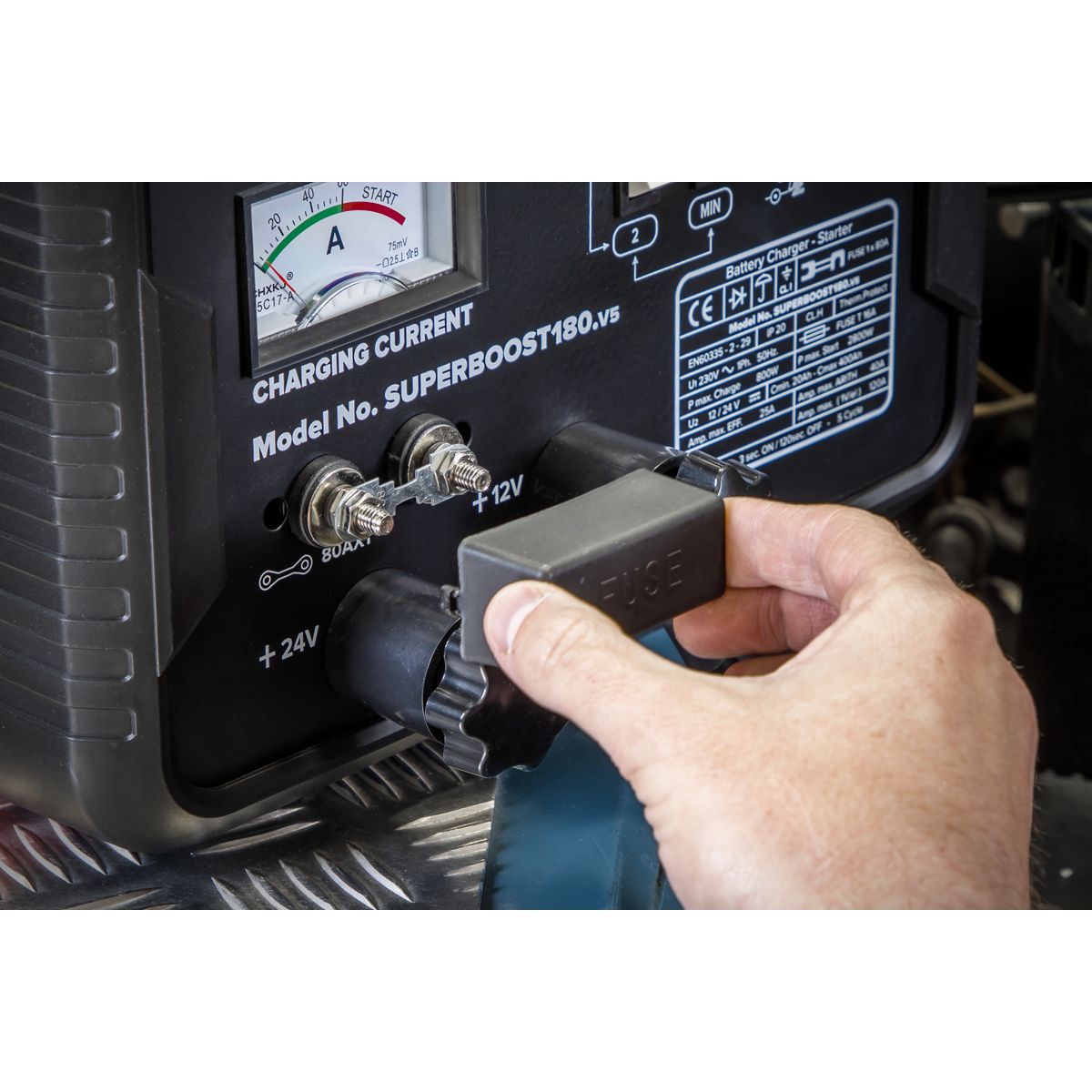 Sealey Starter/Charger 180/40A 12/24V 230V - Image 5