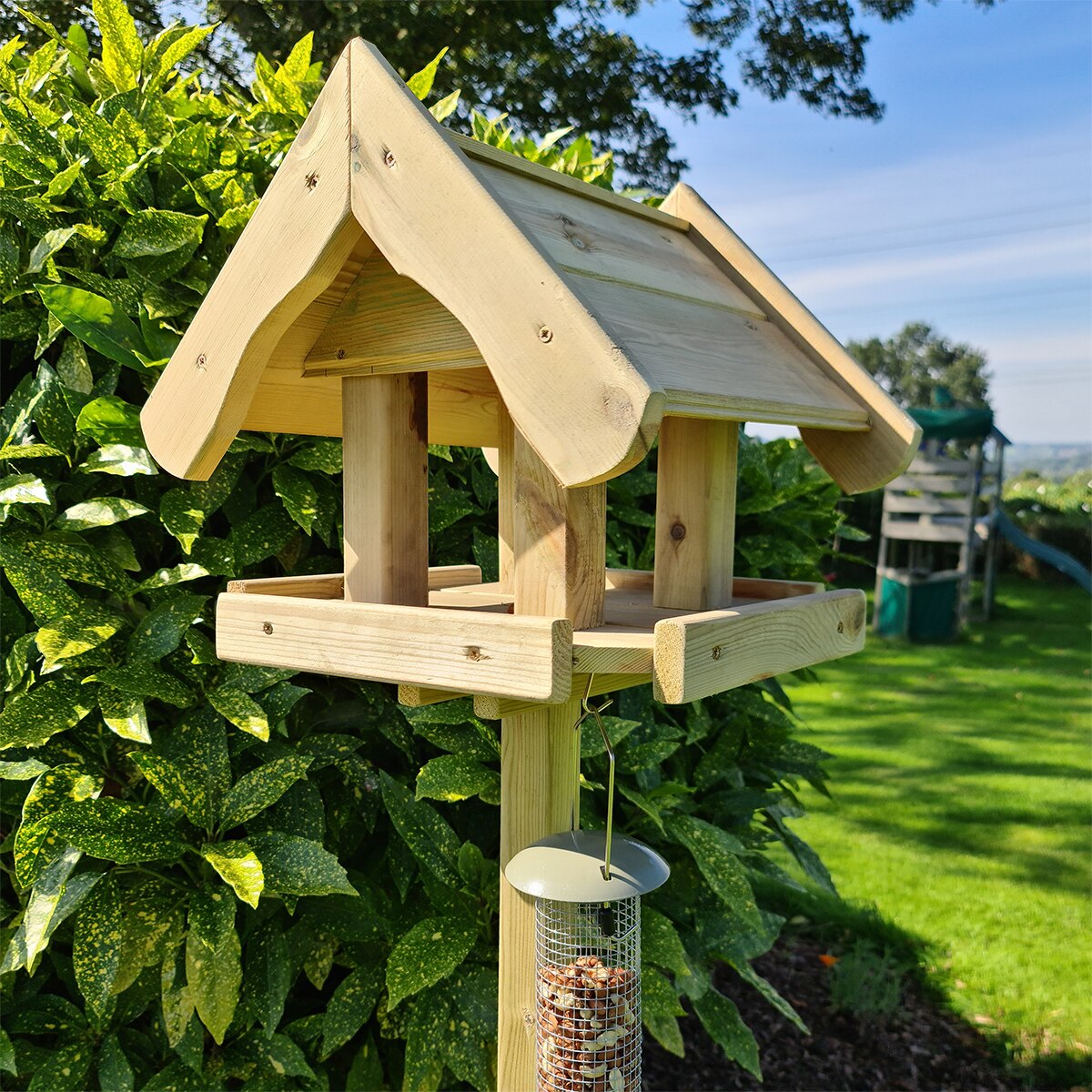 Churnet Valley Deluxe Wooden Bird Table - Image 4