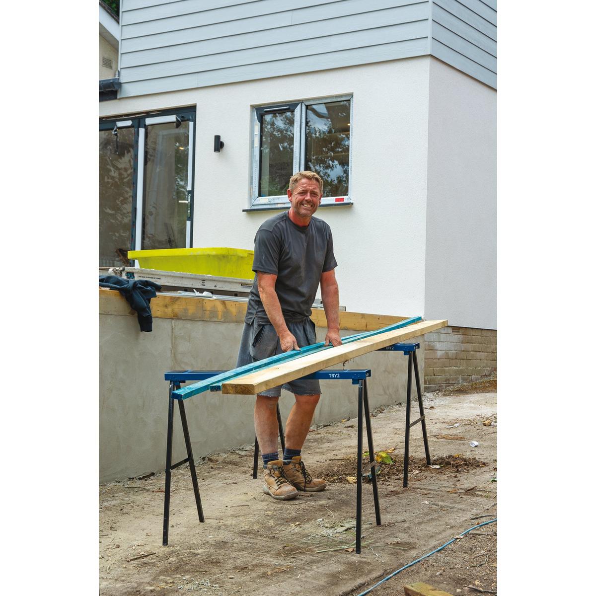 Draper Pair of Fold Down Trestles, 1000 x 800mm - Image 4