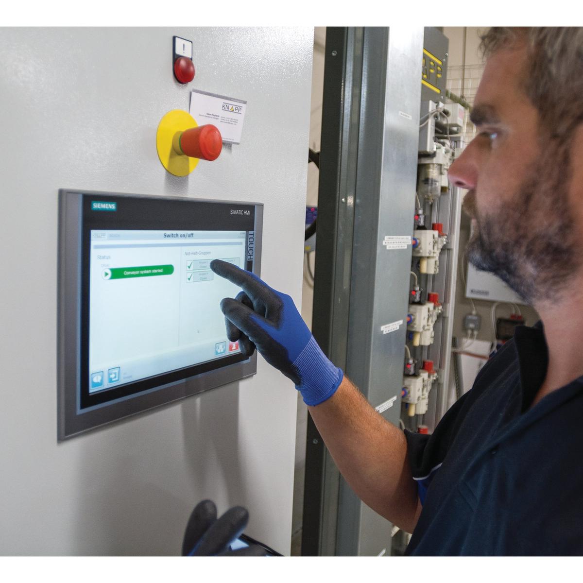 Draper Hi-Sensitivity Touch Screen Gloves, Large - Image 3