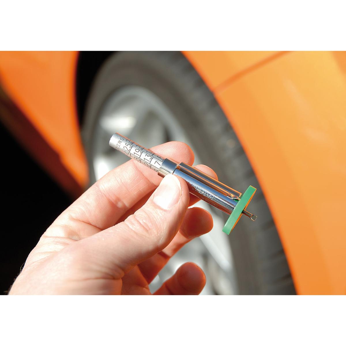 Draper Tyre Tread Depth Gauge, 1-26mm - Image 2