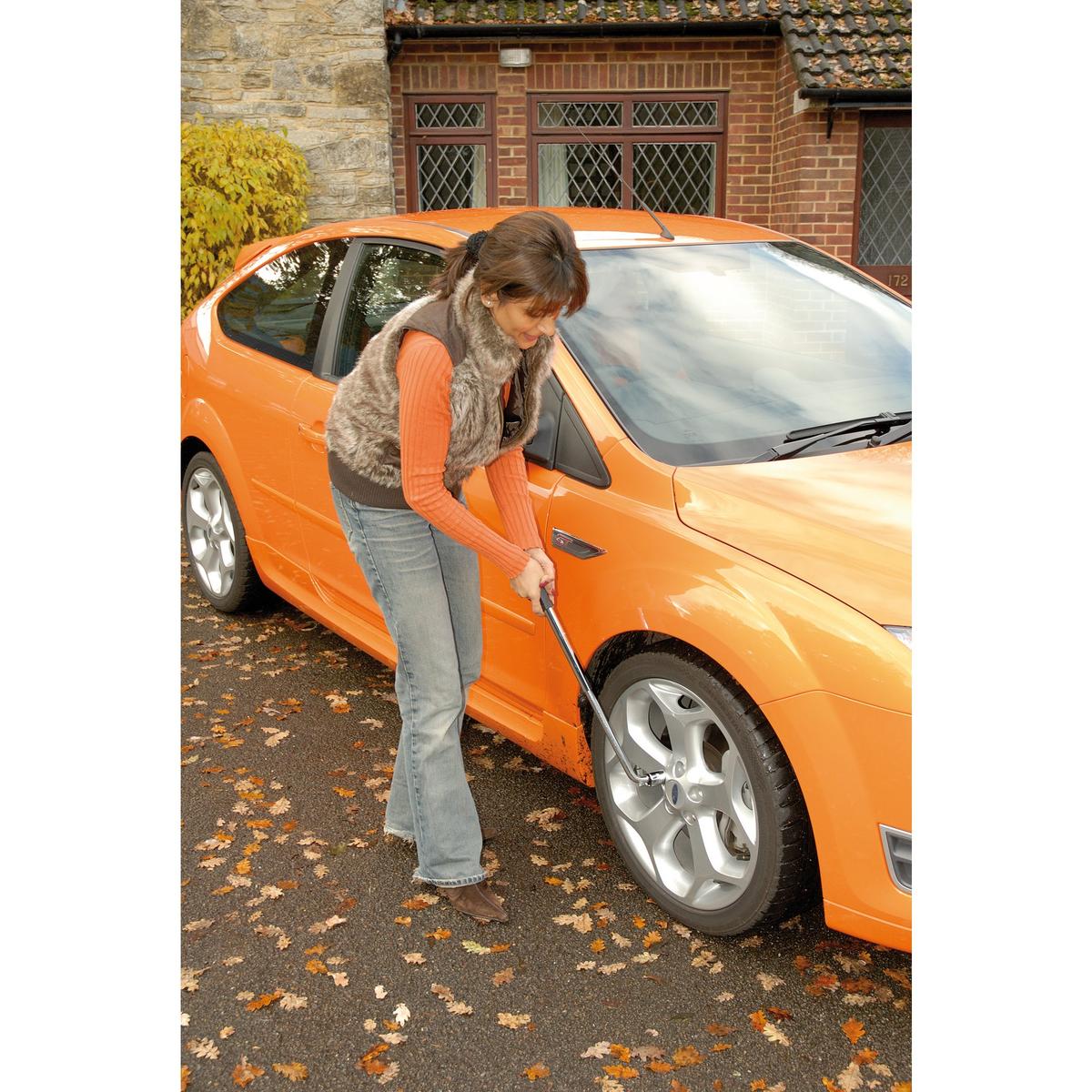 Draper Extending Wheel Nut Wrench - Image 4