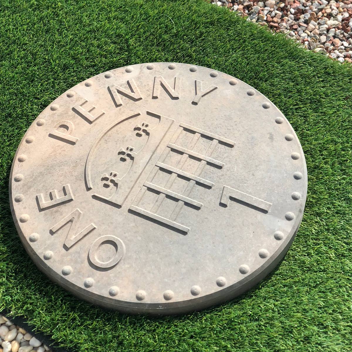 Deco-Pak Penny Coin Stepping Stone - Buff Gold - Image 2