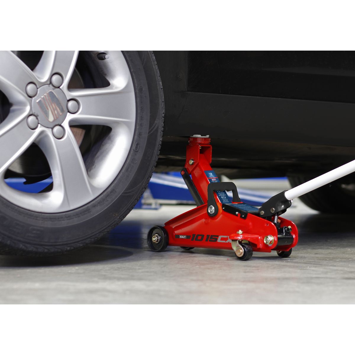 Sealey Trolley Jack 1.5 Tonne Short Chassis - Image 8