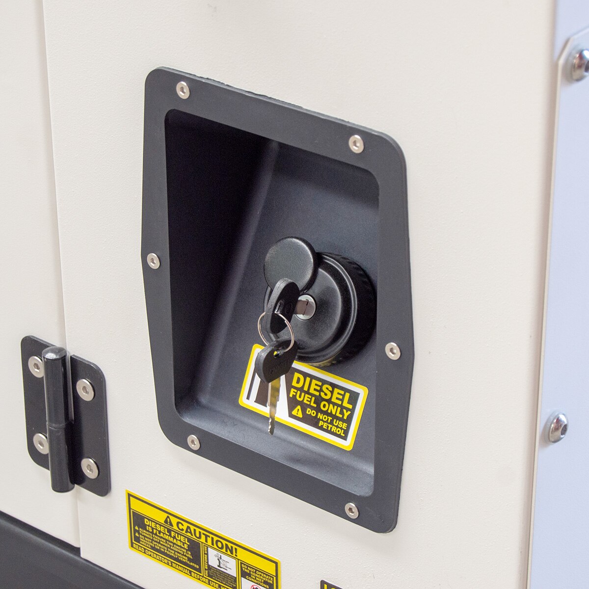 Wolf CONTRACTOR 27.5kVA 22kw 140L 3 Phase / Single PhaseDiesel Generator - Image 7