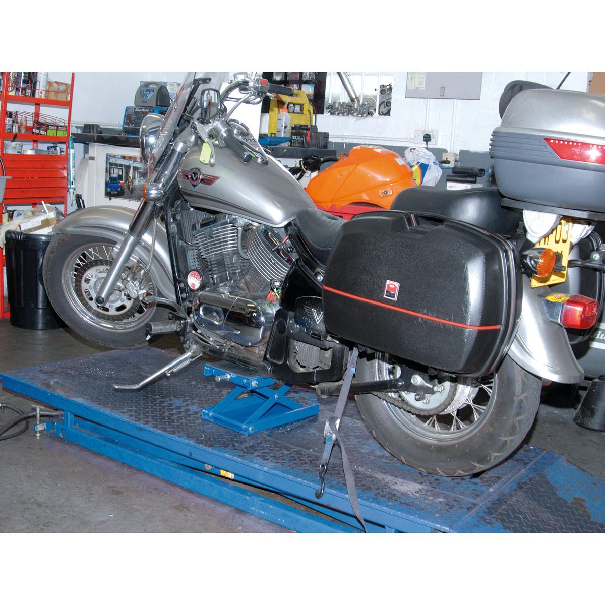 Draper Motorcycle Scissor Stand with Pad, 450kg - Image 3