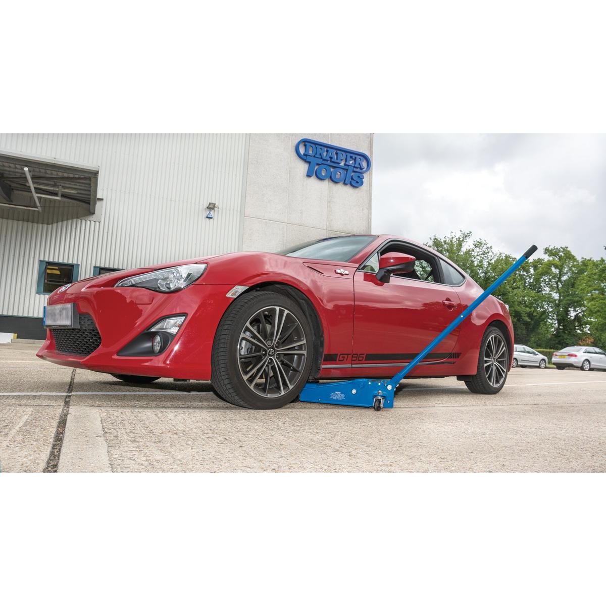 Draper Heavy Duty Trolley Jack with Twin Pistons, 3 Tonne - Image 3