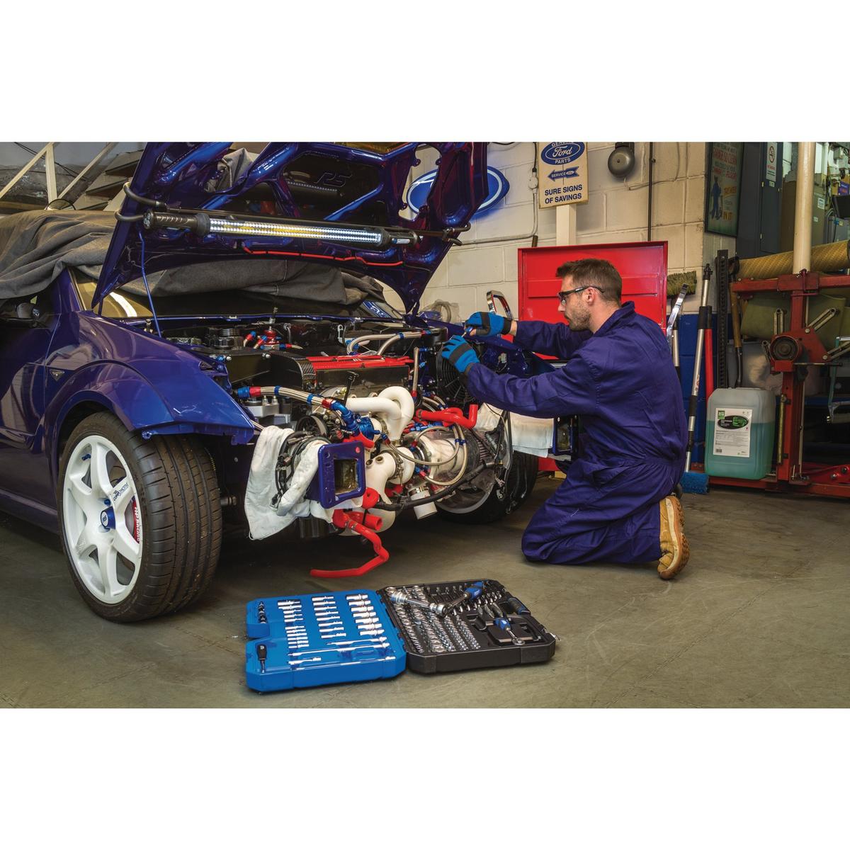 Draper Expert HI-TORQ Combined MM/AF Socket Set, 1/4", 3/8" and 1/2" Sq. Dr. (150 Piece) - Image 2