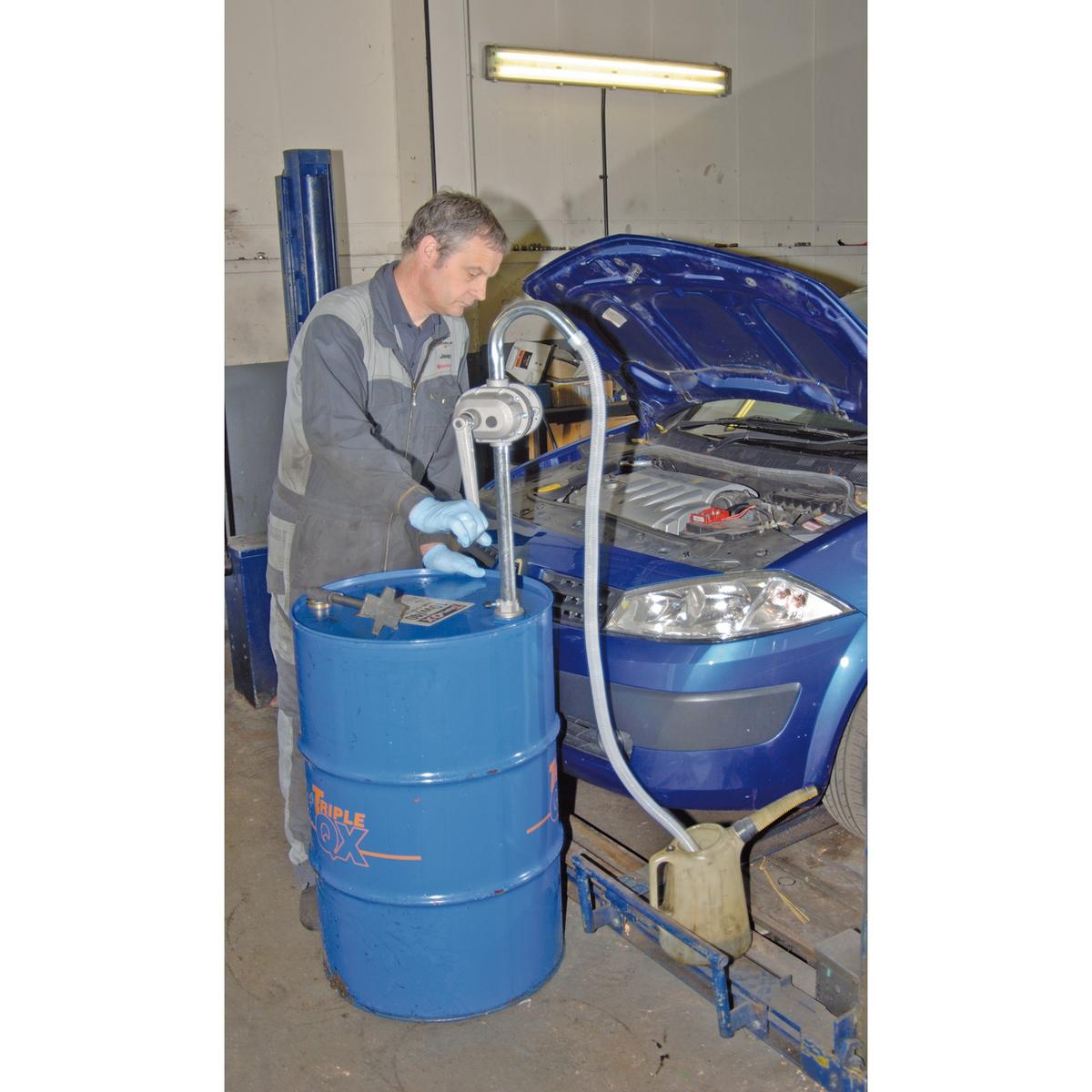 Draper High Flow Rotary Hand Pump - Image 2