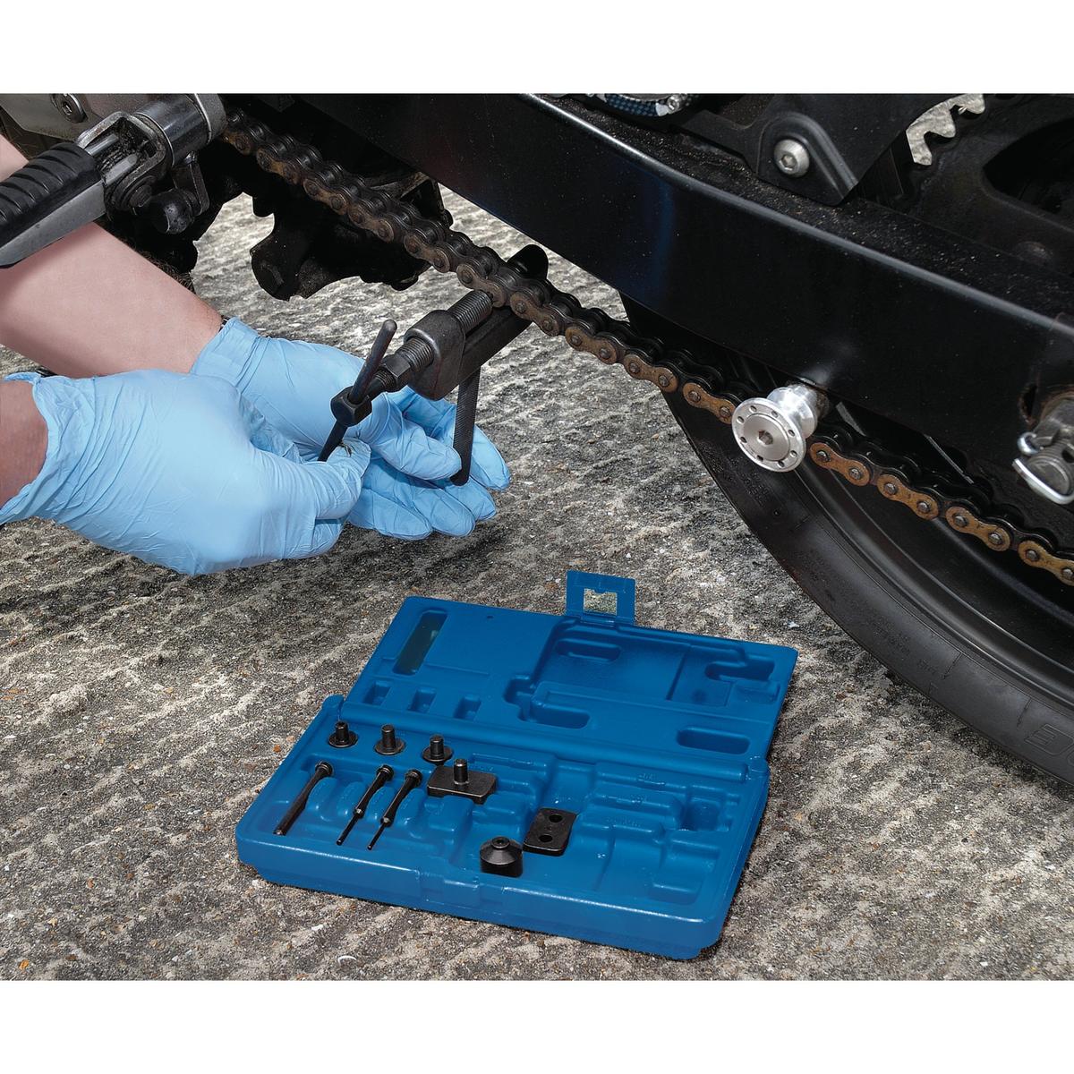 Draper Expert Motorcycle Chain Splitter and Riveter Kit - Image 3