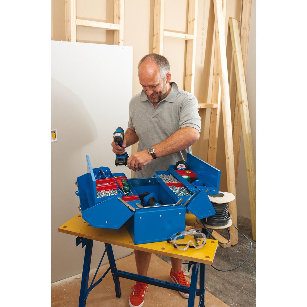 Draper Barn Type Tool Box with 4 Cantilever Trays, 460mm - Image 3