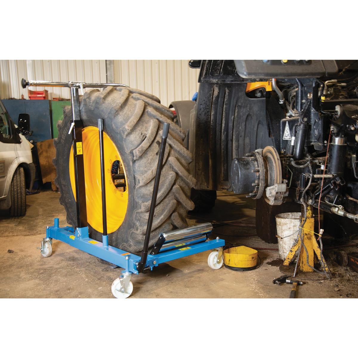 Draper Expert Wheel Removal Trolley, 1.5 Tonne - Image 3