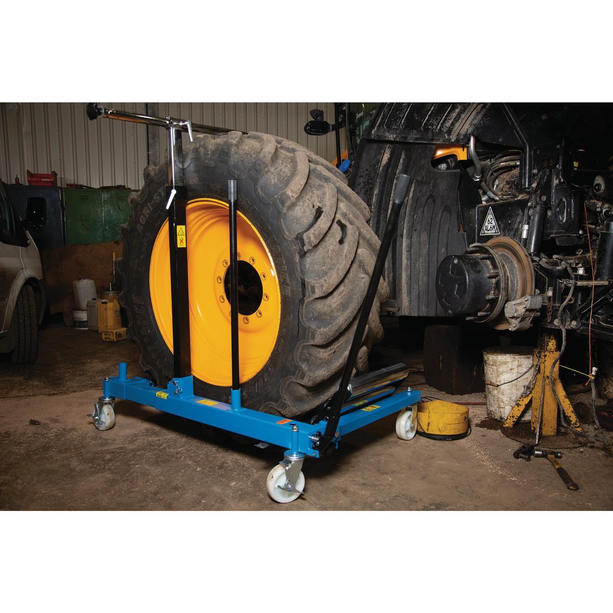 Draper Expert Wheel Removal Trolley, 1.5 Tonne - Image 4