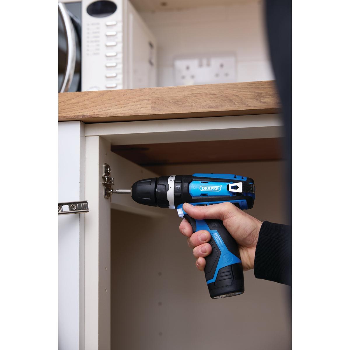 Draper 12V Combi Drill, 1 x 1.5Ah Battery, 1 x Fast Charger - Image 3