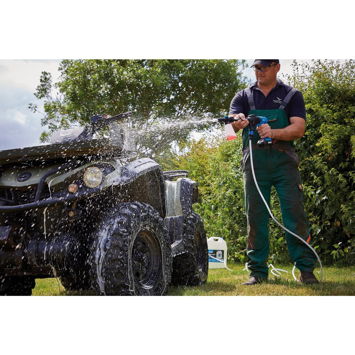 Draper D20 20V Pressure Washer, D20 20V Wireless Speaker, 1 x 2.0Ah, 1 x 3.0Ah, 1 x Fast Charger - Image 4