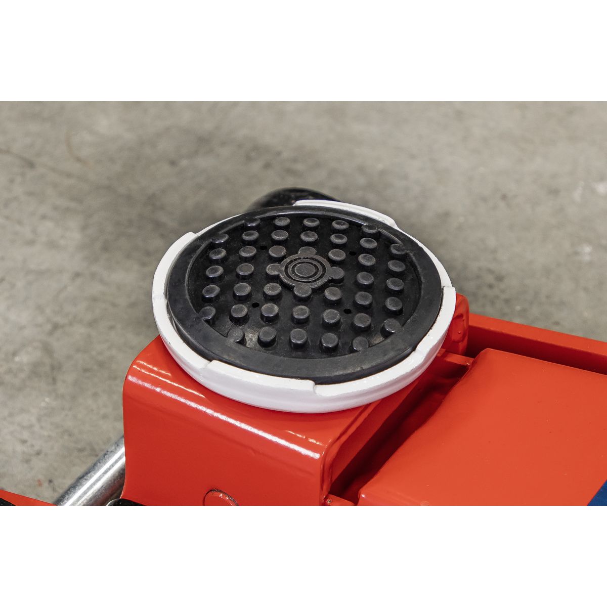 Sealey Standard Chassis Trolley Jack 3 Tonne with Axle Stands (Pair) 3 Tonne Capacity per Stand - Image 5