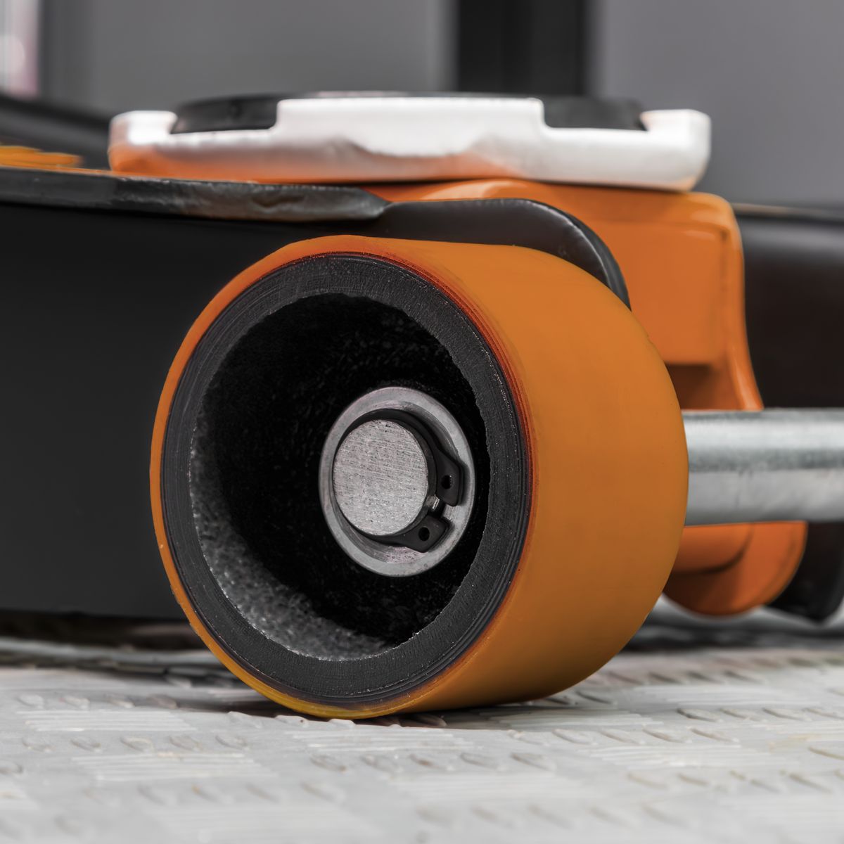 Sealey Premier Low Profile Trolley Jack with Rocket Lift 3 Tonne - Orange - Image 5