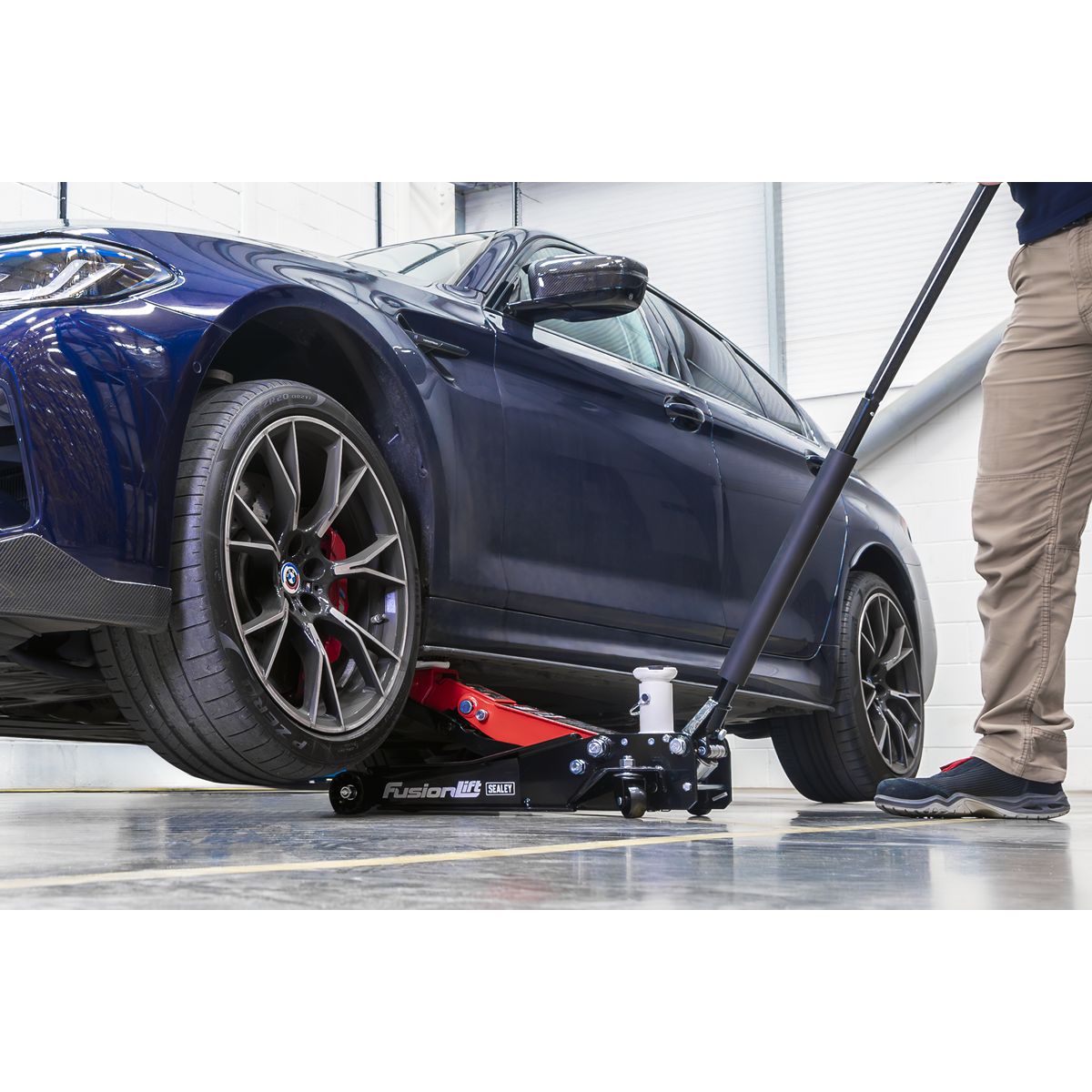 Sealey Low Profile High Lift Trolley Jack with Rocket Lift 2 & 3 Tonne - Image 7