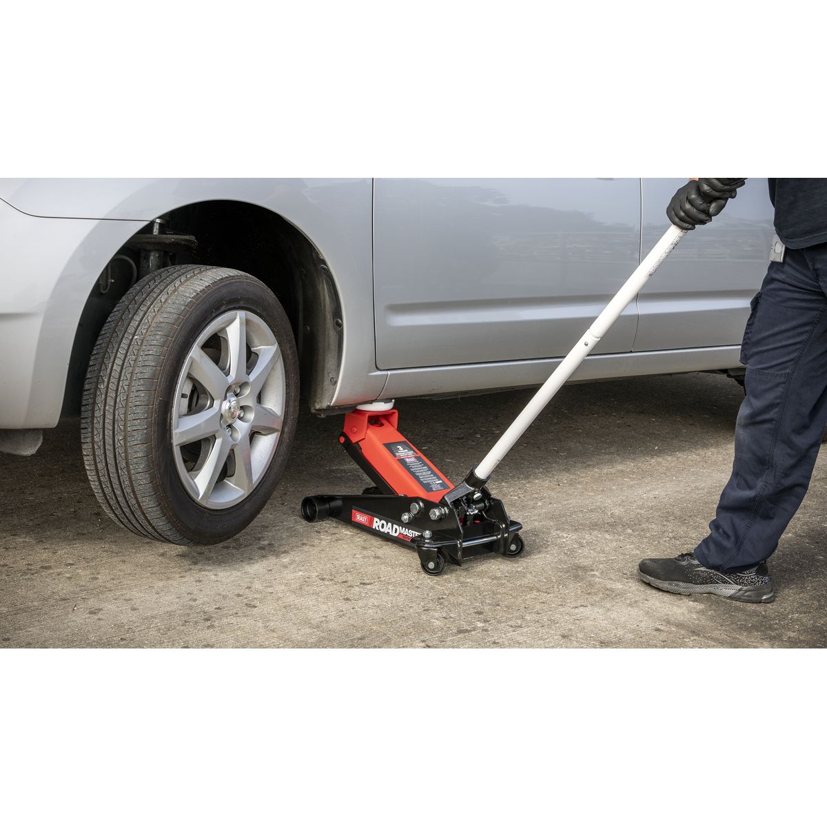 Sealey Roadmaster Trolley Jack 3 Tonne - Image 6