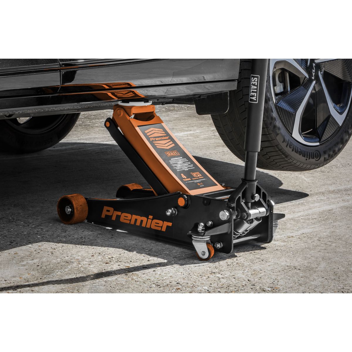 Sealey Premier Low Profile Trolley Jack with Rocket Lift 4 Tonne - Orange - Image 3