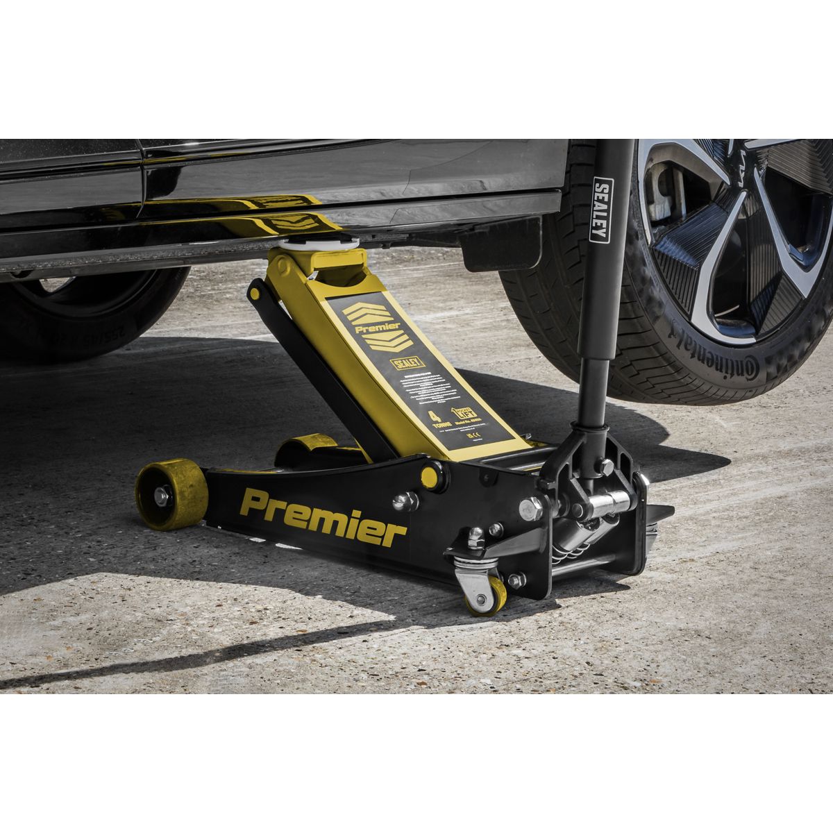 Sealey Premier Low Profile Trolley Jack with Rocket Lift 4 Tonne - Yellow - Image 7