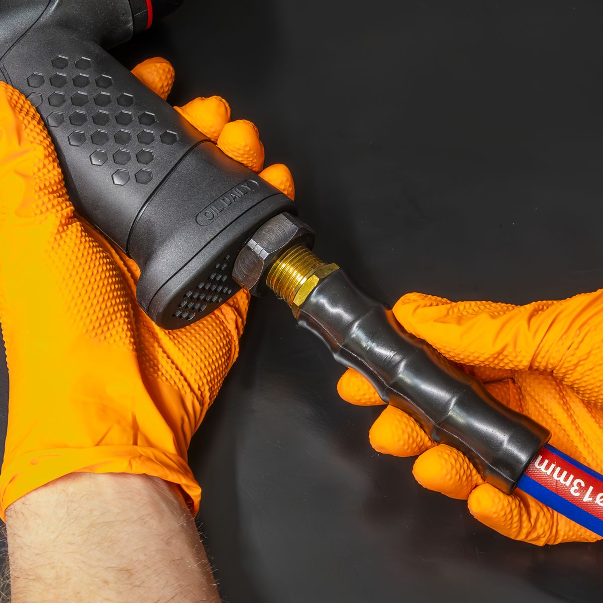 Sealey Extra-Heavy-Duty Air Hose with 1/2"BSP Unions 5m x 13mm - Image 5