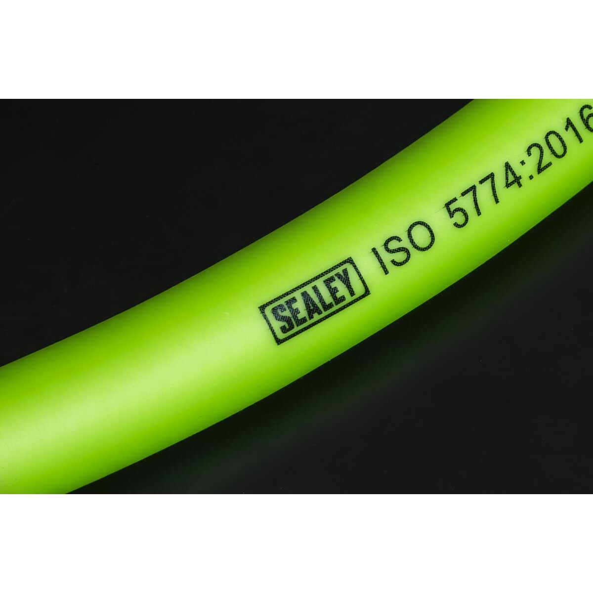 Sealey High-Visibility Hybrid Air Hose with 1/4"BSP Unions 10m x 8mm - Image 8