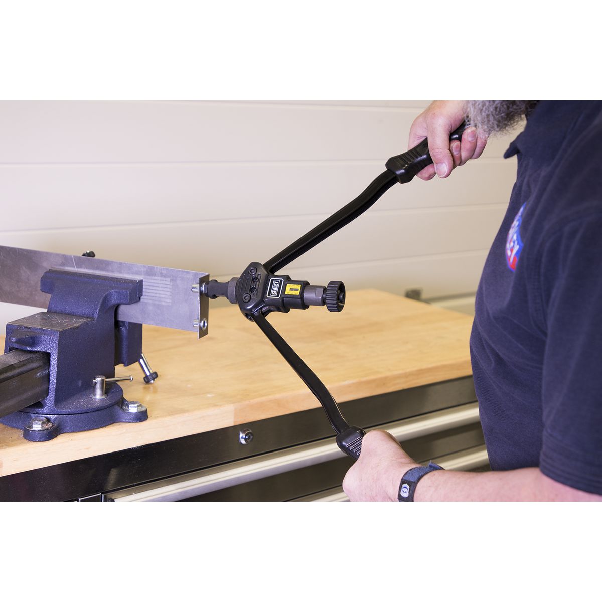 Sealey Long-Arm Threaded Nut Riveter - Image 4