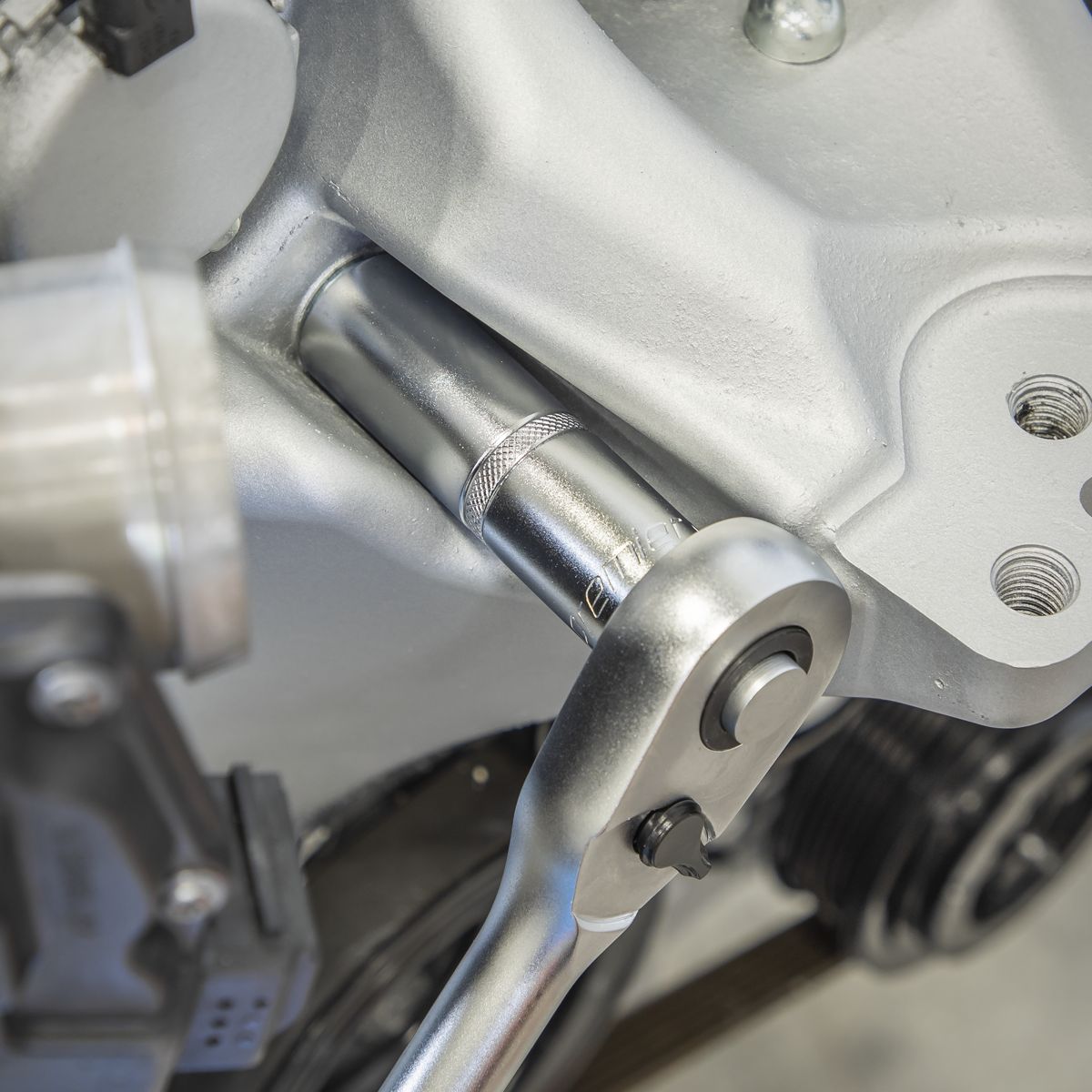 Sealey Premier Platinum Metric/Imperial Socket Set 1/2"Sq Drive 40pc - Image 8