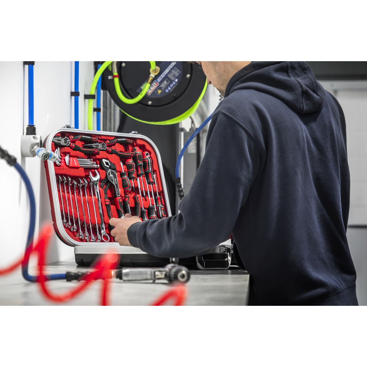 Sealey Premier Mechanic's Tool Kit 144pc - Image 3