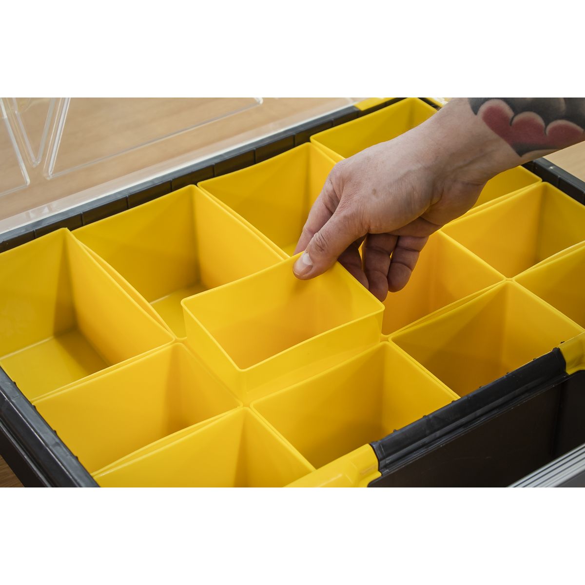 Sealey Parts Storage Case with 12 Removable Compartments 490mm - Image 7